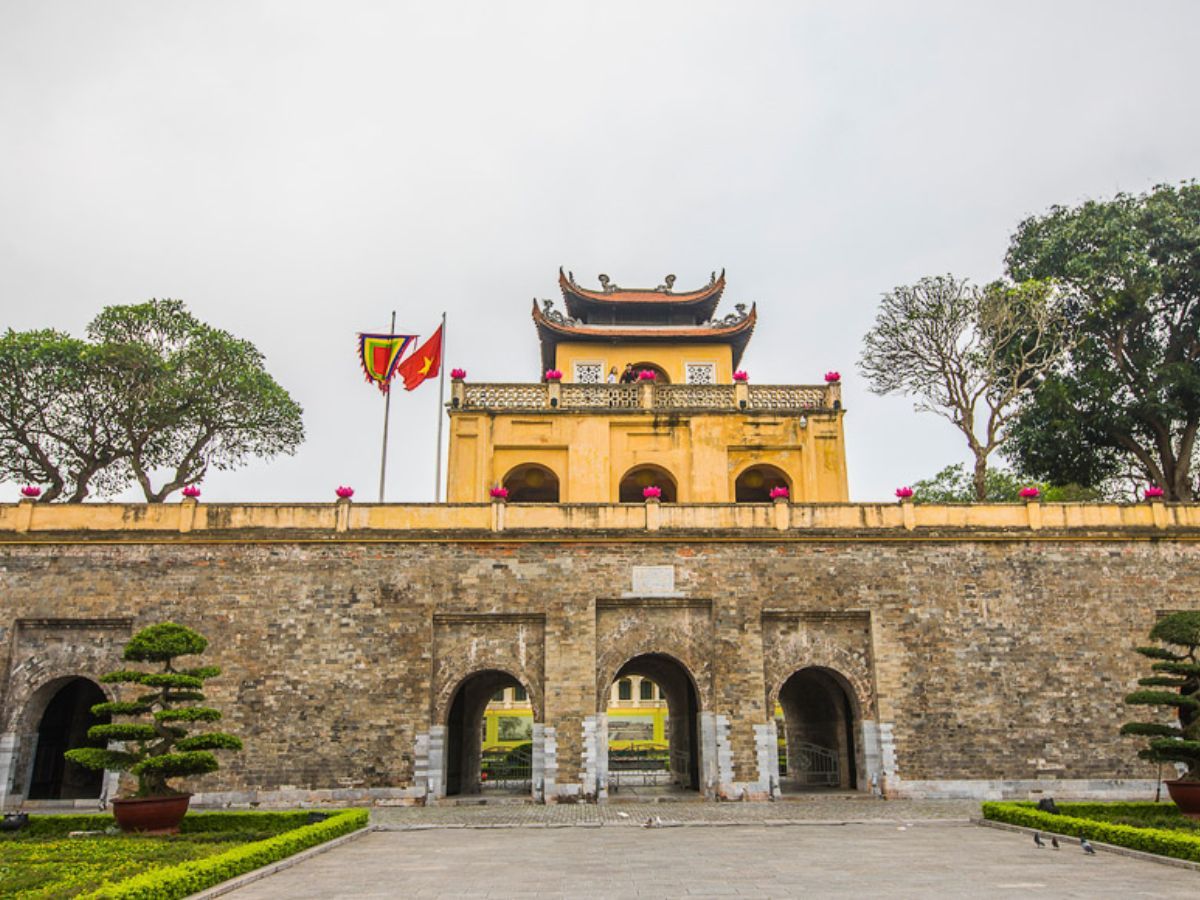 Archaeology and Early State Formation in Vietnam