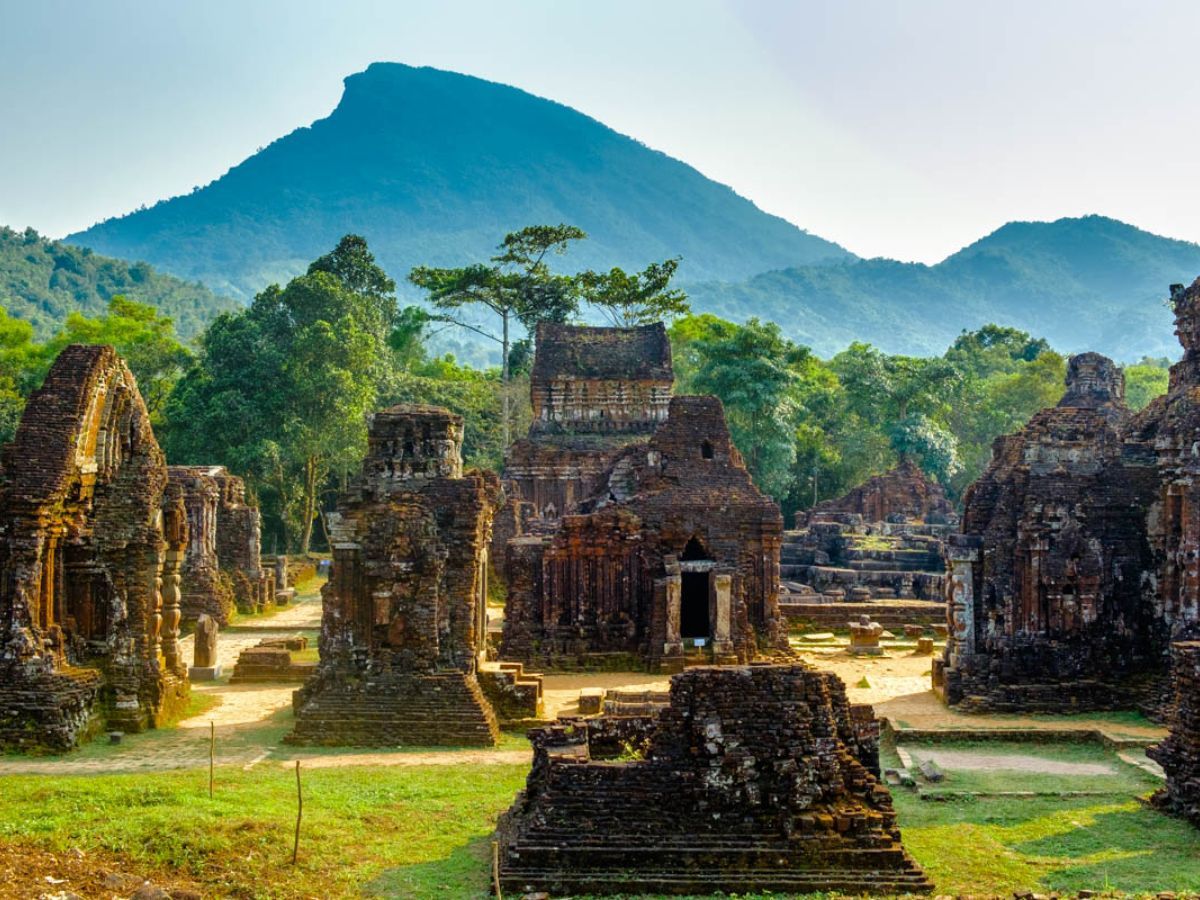 Archaeology and early state formation in Vietnam